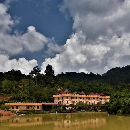 Lake Castle Sungai Lembing Luaran gambar